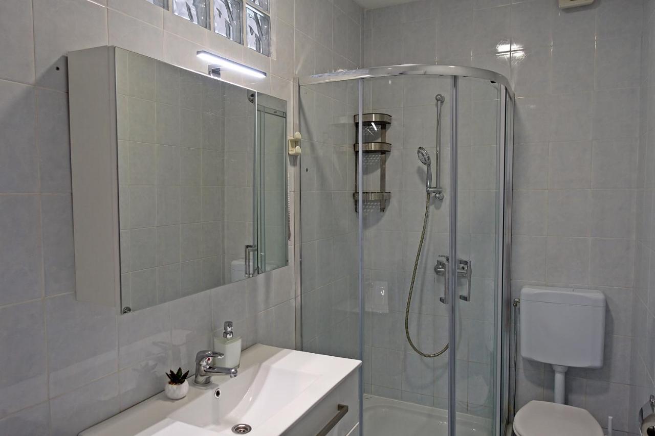 Apartment Denis أوباتيا المظهر الخارجي الصورة